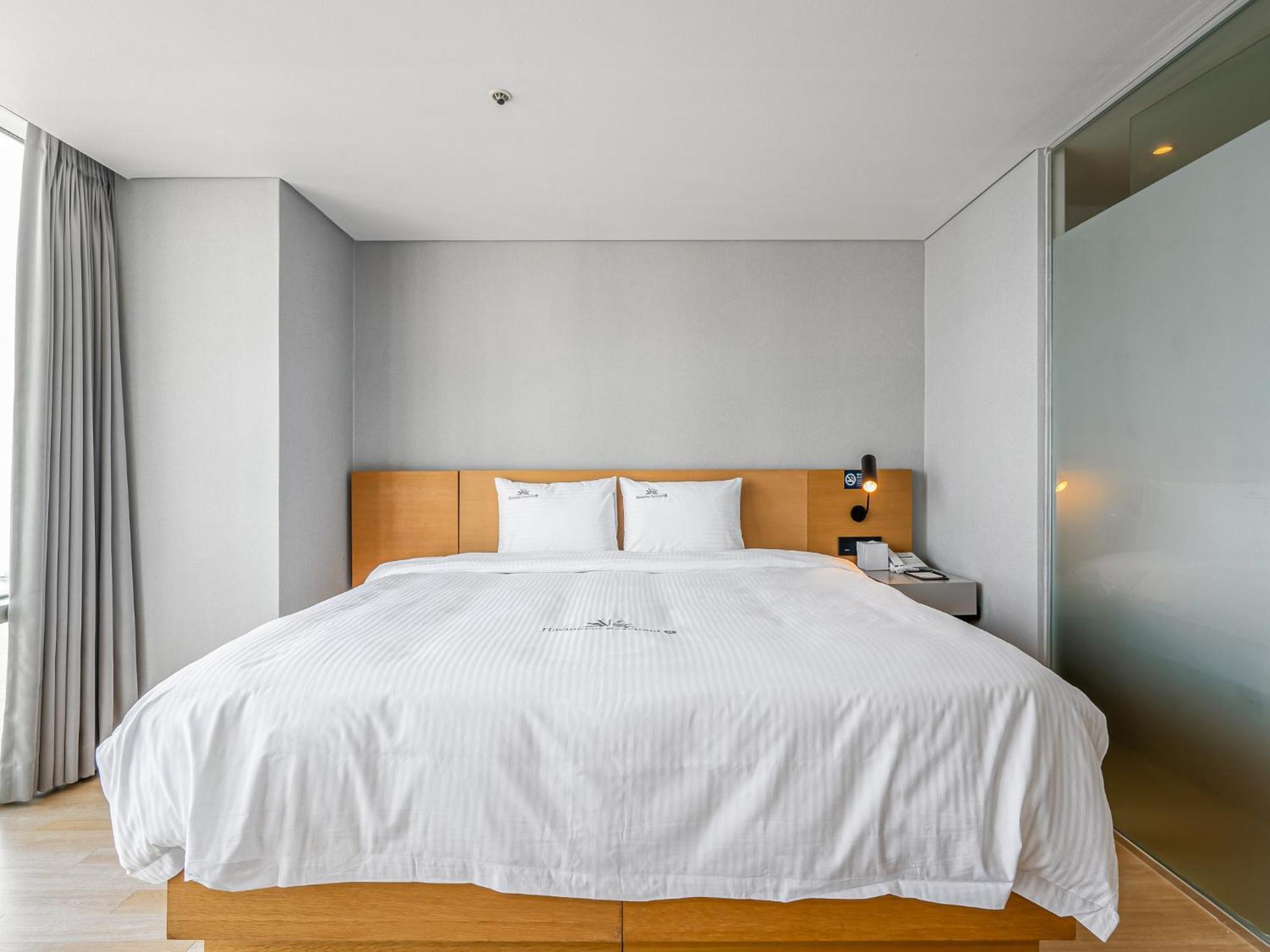 Haeundae Seacloud Hotel Residence Busan Exterior foto